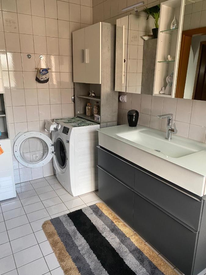 Moderne Ferienwohnung Neckarschleife Mit Klimaanlage Kirchheim am Neckar ภายนอก รูปภาพ